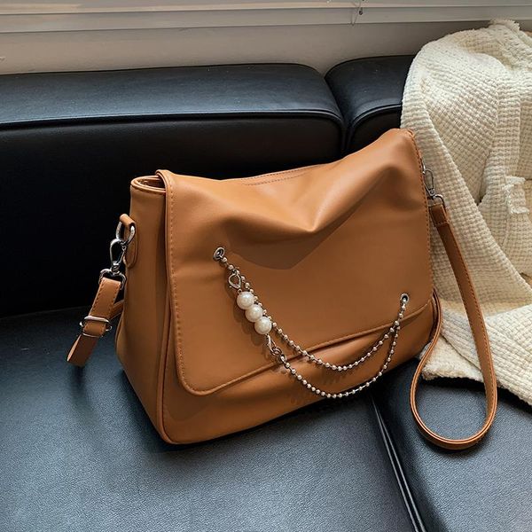 shoulder bags niche design large-capacity bag 2021 female retro messenger casual square underarm width: 32cm
shoulder bags niche design large-capacity bag 2021 female retro messenger casual square underarm width: 32cm