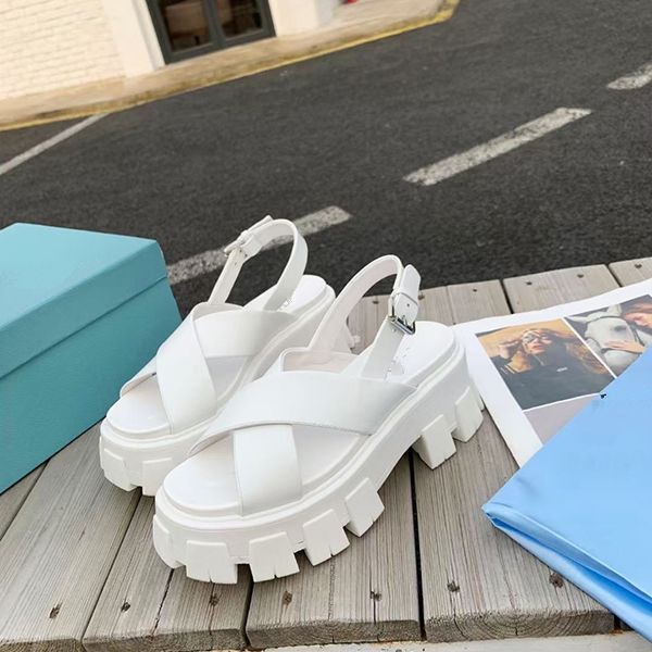 2021 nouvelles femmes peep toe boucle métal talon épais talons hauts sandales femme sandalias chaussures de soirée à la mode femmes35-41 kjh, Black
2021 nouvelles femmes peep toe boucle métal talon épais talons hauts sandales femme sandalias chaussures de soirée à la mode femmes35-41 kjh, Black