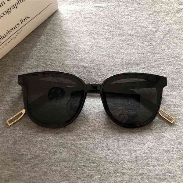 korean v brand designer women cat eye sunglasses men fashion round frame sun glasses sunglass mamars, White;black
korean v brand designer women cat eye sunglasses men fashion round frame sun glasses sunglass mamars, White;black