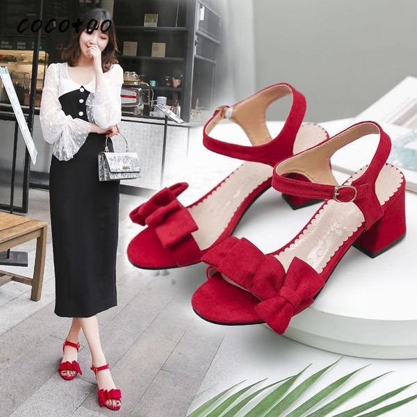 dress shoes fairy style 2021 spring and summer korean version of the wild word buckle with thick heel open toe high bow women, Black
dress shoes fairy style 2021 spring and summer korean version of the wild word buckle with thick heel open toe high bow women, Black