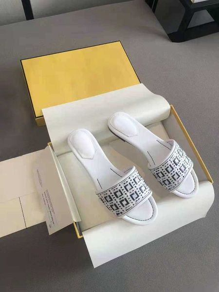 factory 2021 new women's wear fashion net red, the same fashion flip flop flat bottom sandals zlh, Black
factory 2021 new women's wear fashion net red, the same fashion flip flop flat bottom sandals zlh, Black