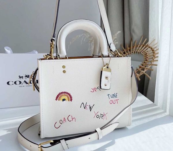 c kou's new hand-held lady's bag, messenger bag, shoulder back, underarm, head cover, embroidery storage bags women
c kou's new hand-held lady's bag, messenger bag, shoulder back, underarm, head cover, embroidery storage bags women