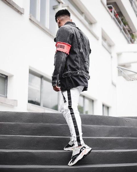 men's jeans europe and the united states white hole foot zipper embroidered letter black elastic ripped for men, Blue
men's jeans europe and the united states white hole foot zipper embroidered letter black elastic ripped for men, Blue