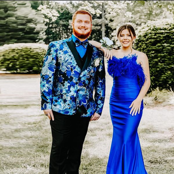 2022 luxury feathers strapless prom dresses mermaid long maid of honor gowns zipper back sleeveless evening women wear, Black
2022 luxury feathers strapless prom dresses mermaid long maid of honor gowns zipper back sleeveless evening women wear, Black