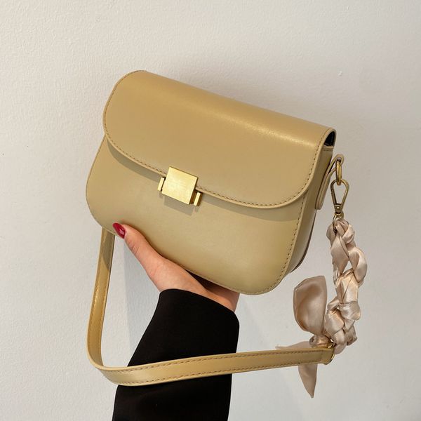 women's new and fashion single shoulder messenger bag solid color texture small square bag
women's new and fashion single shoulder messenger bag solid color texture small square bag