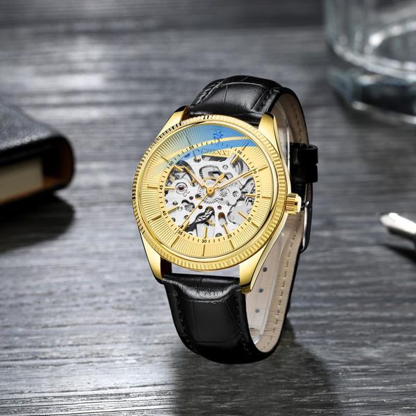 wristwatches 2021 trend quality waterproof business watch men mechanical luminous, Slivery;brown
wristwatches 2021 trend quality waterproof business watch men mechanical luminous, Slivery;brown