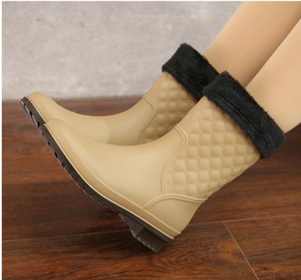 rain boots waterproof women's shoes casual fashion girls monochromatic half boots., Black;red
rain boots waterproof women's shoes casual fashion girls monochromatic half boots., Black;red