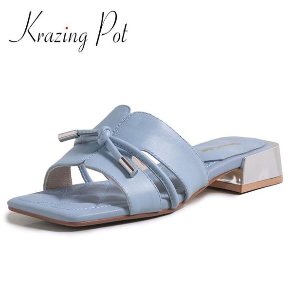 slippers krazing pot genuine leather square toe mules med heels simple style solid high fashion slip on outside slipper shoes women l62, Black
slippers krazing pot genuine leather square toe mules med heels simple style solid high fashion slip on outside slipper shoes women l62, Black