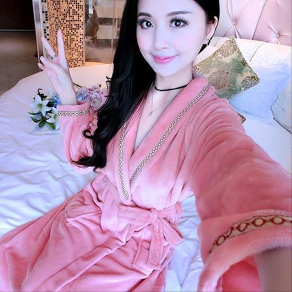 thickening flannel winter robe womens sleepwears robes bathrobe dressing gowns bathrobes peignoir femme soie albornoz, Black;red
thickening flannel winter robe womens sleepwears robes bathrobe dressing gowns bathrobes peignoir femme soie albornoz, Black;red