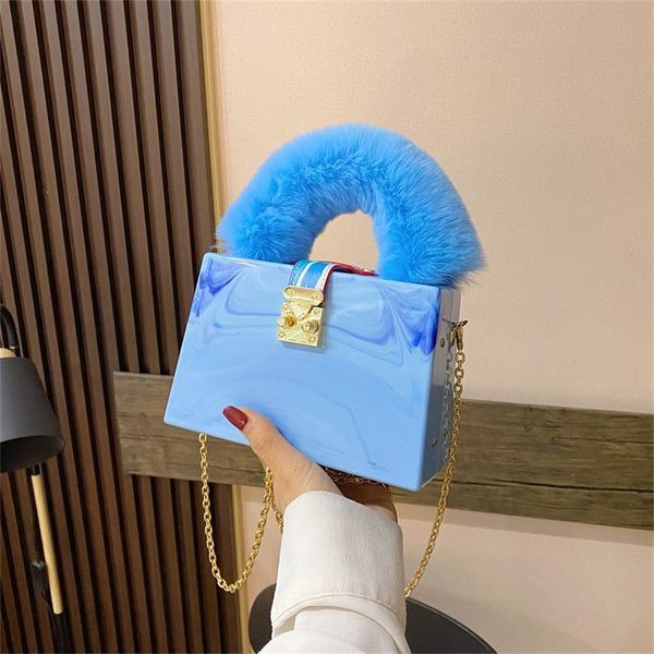 plush hand 2022 winter new fashion single shoulder ins net red box chain messenger bag
plush hand 2022 winter new fashion single shoulder ins net red box chain messenger bag