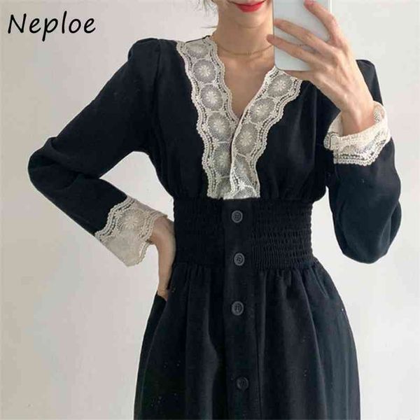 elegant v-neck lace hook flower patchwork dress puff sleeve a-line vestidos single breasted slim waist dresses women 210422, Black;gray
elegant v-neck lace hook flower patchwork dress puff sleeve a-line vestidos single breasted slim waist dresses women 210422, Black;gray