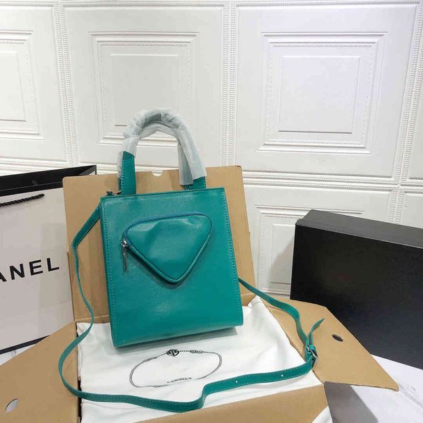 70% factory store 2021 triangle light one shoulder messenger bag mommy hand portable shopping bag
70% factory store 2021 triangle light one shoulder messenger bag mommy hand portable shopping bag