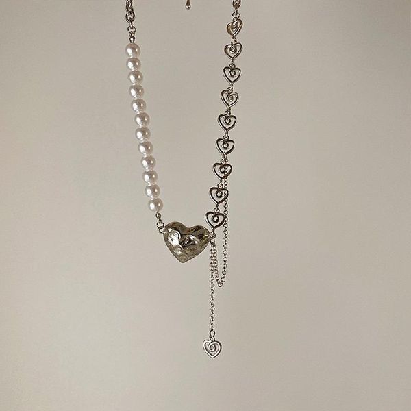 pendant necklaces vsnow unique design asymmetric love heart simulation pearl necklace for women beaded hollow out metal jewelry, Silver
pendant necklaces vsnow unique design asymmetric love heart simulation pearl necklace for women beaded hollow out metal jewelry, Silver