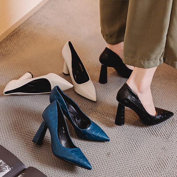 dress shoes beige high-heeled women thick heel 2021 spring and summer ladies temperament pointed single, Black
dress shoes beige high-heeled women thick heel 2021 spring and summer ladies temperament pointed single, Black