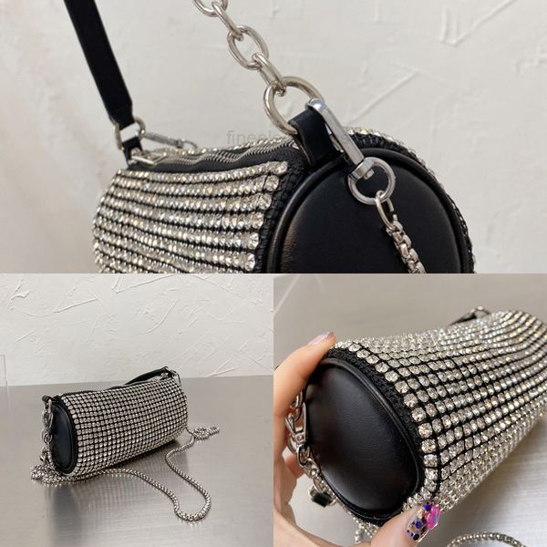 brand designer shoulder bag women's fashion luxury 2021 classic diamond mini portable messenger bags with box size 19*8cm
brand designer shoulder bag women's fashion luxury 2021 classic diamond mini portable messenger bags with box size 19*8cm