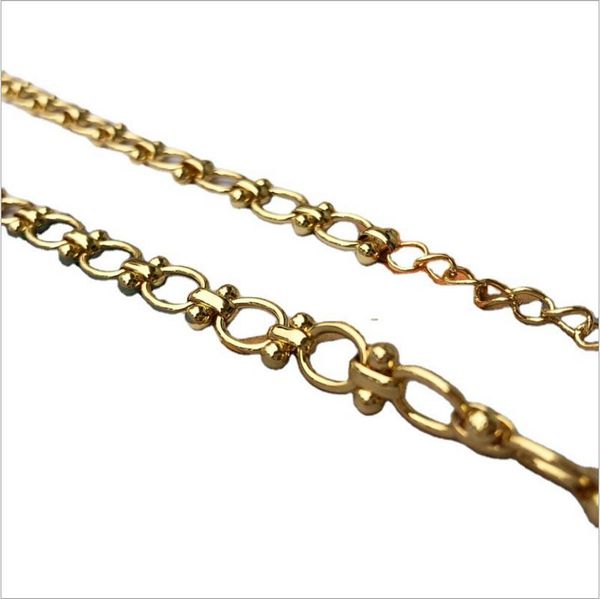 18k gold thick necklace female exaggerated personality metal sense clavicle chain, Golden;silver
18k gold thick necklace female exaggerated personality metal sense clavicle chain, Golden;silver