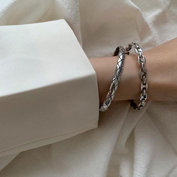 miuoxion retro striped hollow bracelet personality fashion light luxury jewelry for women feature namour charm gift all seasons bangle, Black
miuoxion retro striped hollow bracelet personality fashion light luxury jewelry for women feature namour charm gift all seasons bangle, Black