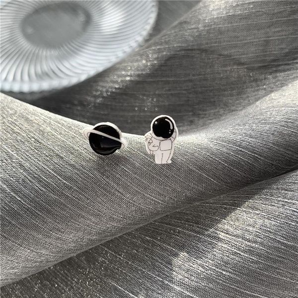 shamir asymmetry of south korean star earring female astronaut temperament contracted character small earrings dangle & chandelier, Silver
shamir asymmetry of south korean star earring female astronaut temperament contracted character small earrings dangle & chandelier, Silver
