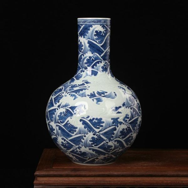 vases high grade antique handicraft blue and white porcelain carving sea water dragon sky jingdezhen vase ceramic decoration
vases high grade antique handicraft blue and white porcelain carving sea water dragon sky jingdezhen vase ceramic decoration