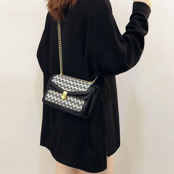 evening bags retro fashion designer crossbody shoulder wave line trendy tote clutch bag handbags messenger luxury for women
evening bags retro fashion designer crossbody shoulder wave line trendy tote clutch bag handbags messenger luxury for women