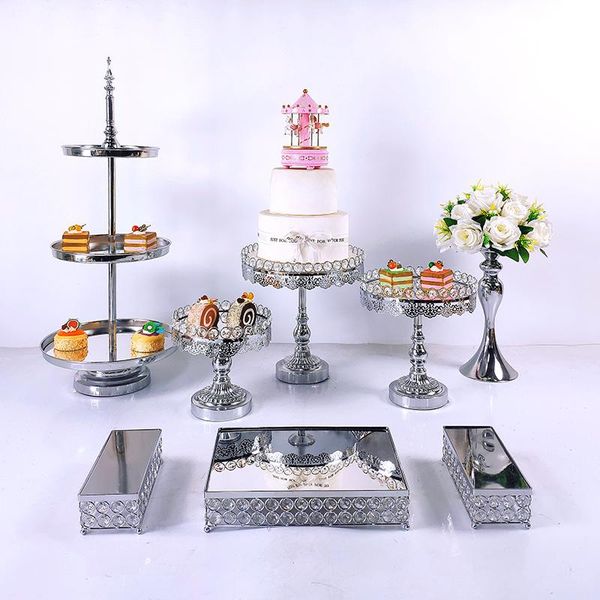other bakeware crown silver wedding display cake stand cupcake tray tools home decoration dessert table decorating party suppliers
other bakeware crown silver wedding display cake stand cupcake tray tools home decoration dessert table decorating party suppliers