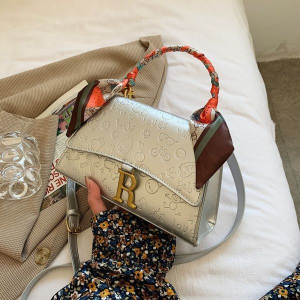 luxury handbags texture foreign style bag women's 2021 new fashion portable small square messenger bag
luxury handbags texture foreign style bag women's 2021 new fashion portable small square messenger bag