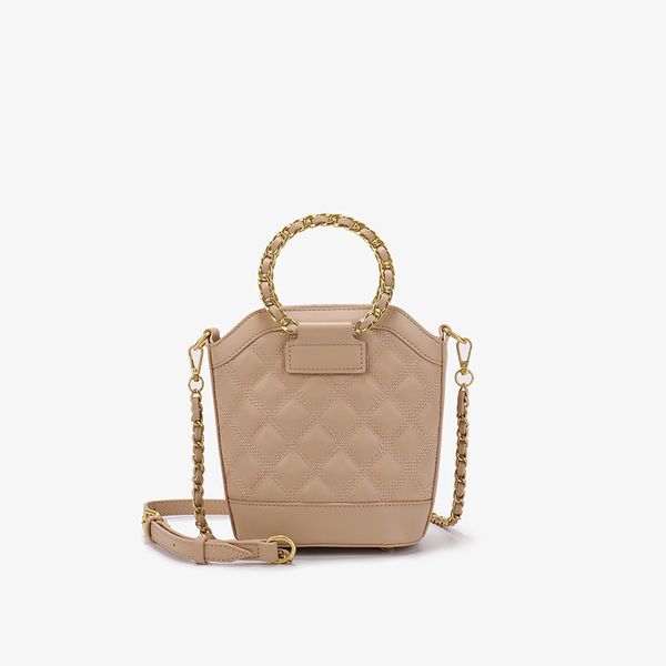 designer bags fashion women's 2021 new classic lingge portable bucket milk tea chain messenger bag
designer bags fashion women's 2021 new classic lingge portable bucket milk tea chain messenger bag