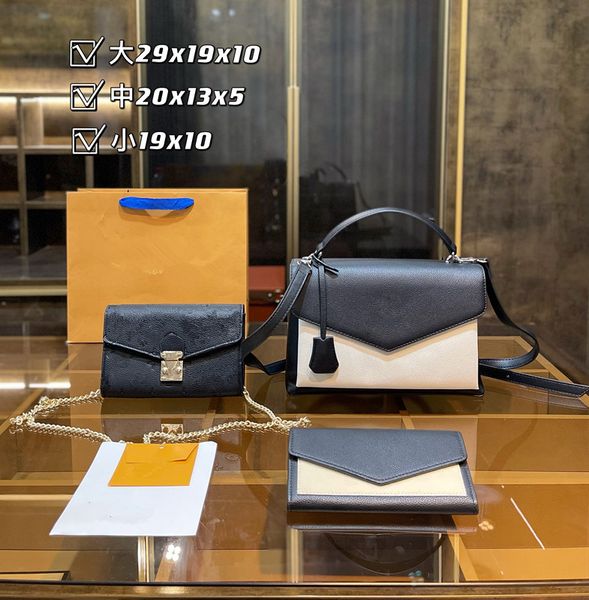 three-piece combination matching three bags wallet shopping bag fashion bag details picture letter g made of genuine leather 2569
three-piece combination matching three bags wallet shopping bag fashion bag details picture letter g made of genuine leather 2569