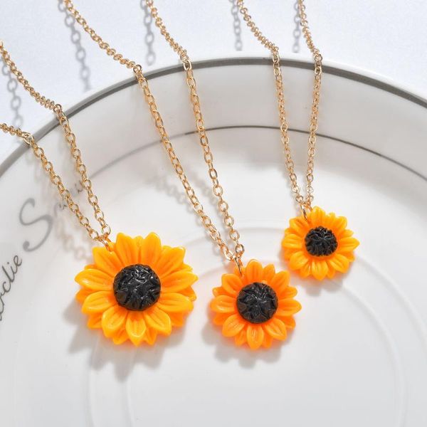 pendant necklaces 2021 creative sunflower vintage fashion daily jewelry temperament cute summer for women, Silver
pendant necklaces 2021 creative sunflower vintage fashion daily jewelry temperament cute summer for women, Silver