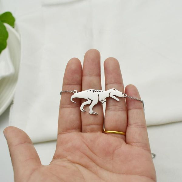 pendant necklaces european and american creative crocodile necklace personality dinosaur stainless steel collarbone chain gift to friends, Silver
pendant necklaces european and american creative crocodile necklace personality dinosaur stainless steel collarbone chain gift to friends, Silver
