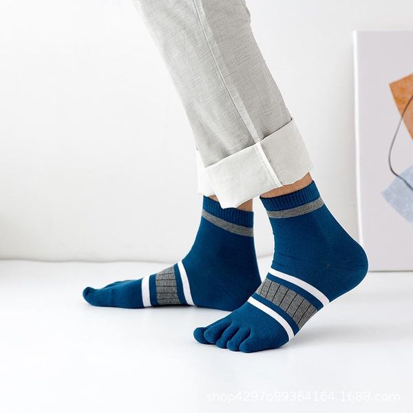 men's socks five finger pure cotton middle tube svrew spring and autumn winter split toe, Black
men's socks five finger pure cotton middle tube svrew spring and autumn winter split toe, Black