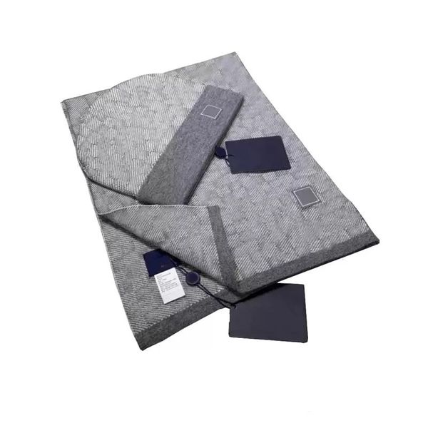 2022 fashion scarves sets design letter embroidery scarf hats 21ss men women wool glove beanie hat, Blue;gray
2022 fashion scarves sets design letter embroidery scarf hats 21ss men women wool glove beanie hat, Blue;gray