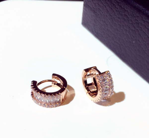 stud new earrings fashion design silver needle trend rhinestone-encrusted temperament ear clip eardrops earrings women, Golden;silver
stud new earrings fashion design silver needle trend rhinestone-encrusted temperament ear clip eardrops earrings women, Golden;silver