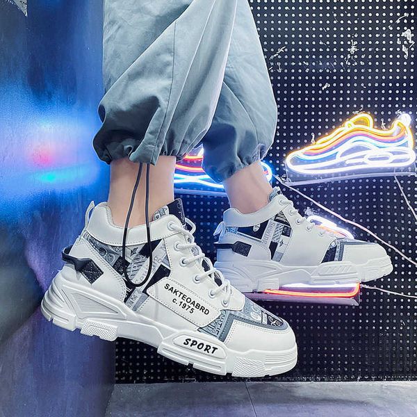 2021 autumn winter trend fashion korean martin boots outdoor warm middle upper labor protection shoes round head lace up men's
2021 autumn winter trend fashion korean martin boots outdoor warm middle upper labor protection shoes round head lace up men's