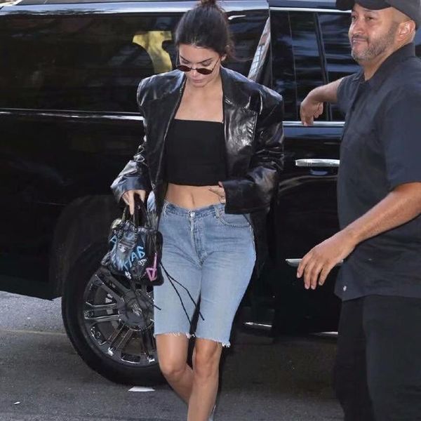women's pants & capris women jeans y2k knee length straight sports high waist washed denim solid colour fashion casual female, Black;white
women's pants & capris women jeans y2k knee length straight sports high waist washed denim solid colour fashion casual female, Black;white