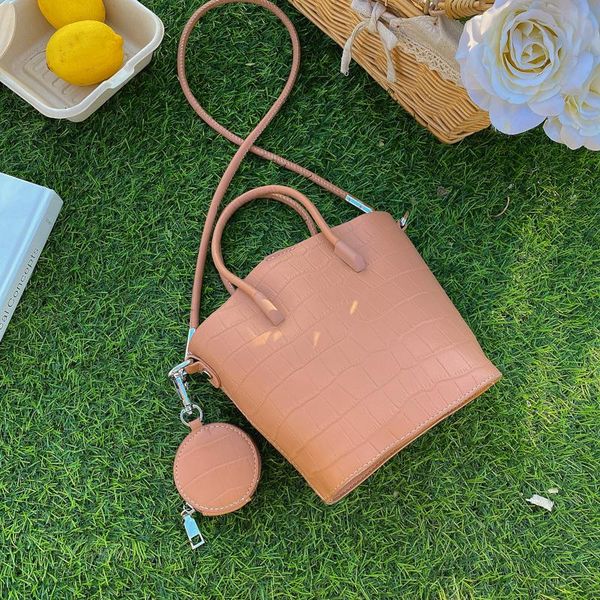 evening bags crocodile pattern two piece women's shoulder bag brand handbag luxury bucket designer pu leather crossbody female purses
evening bags crocodile pattern two piece women's shoulder bag brand handbag luxury bucket designer pu leather crossbody female purses