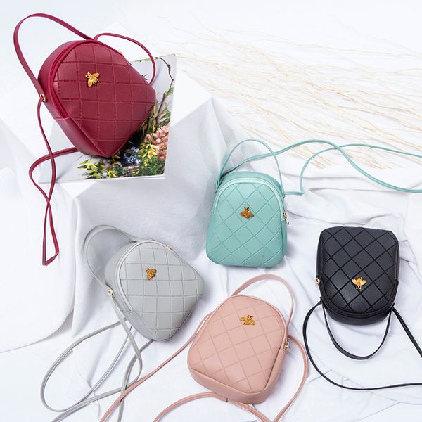 2021 spring new mini backpack simple wild diamond single shoulder messenger bag foreign trade female bag
2021 spring new mini backpack simple wild diamond single shoulder messenger bag foreign trade female bag
