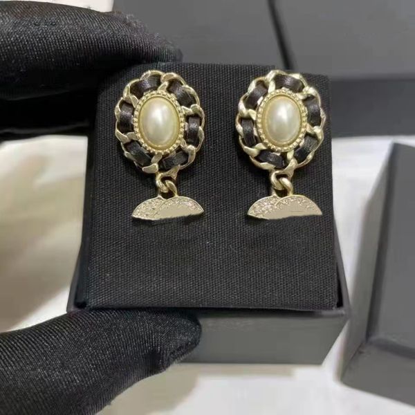 2022 new fashion womens big circle simple earrings hoop earrings for woman alex ani 135, Golden;silver
2022 new fashion womens big circle simple earrings hoop earrings for woman alex ani 135, Golden;silver