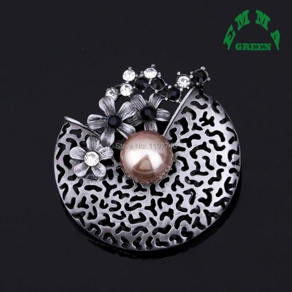 pins, brooches pearls flower women metal color clear black crystal bouquet brooch pins 50*50mm badges for clothes female, Gray 
pins, brooches pearls flower women metal color clear black crystal bouquet brooch pins 50*50mm badges for clothes female, Gray