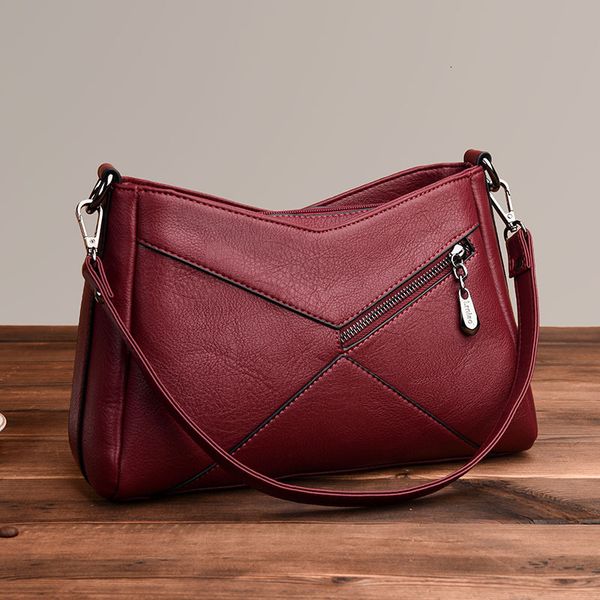 evening bag women's mother's 2021 soft leather splicing large capacity hand carrying middle aged lady's one shoulder messenge
evening bag women's mother's 2021 soft leather splicing large capacity hand carrying middle aged lady's one shoulder messenge