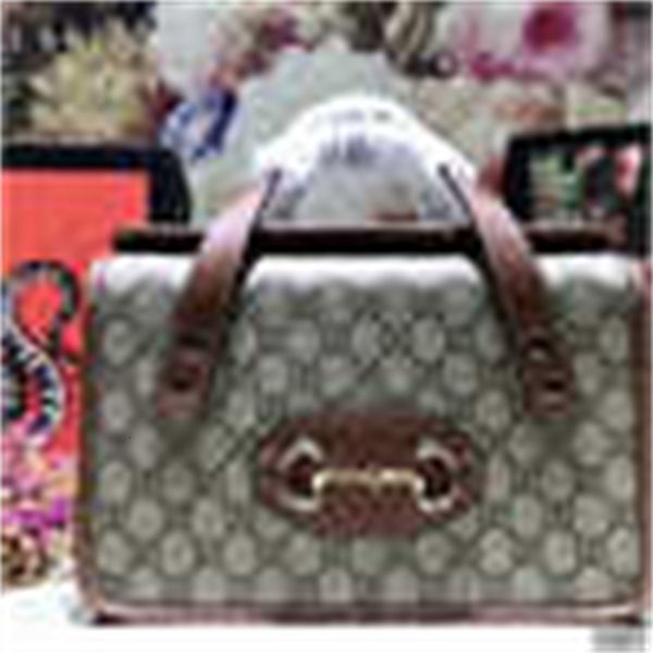 cross brand handles designer iconic luxury bags 601955 bag 2020 latest shoulder catwalk totes horsebit body handbag clutches handbags ev
cross brand handles designer iconic luxury bags 601955 bag 2020 latest shoulder catwalk totes horsebit body handbag clutches handbags ev