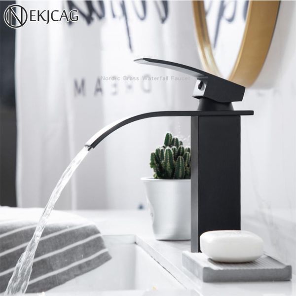 bathroom sink faucets basin and cold faucet waterfall washbasin vanity above counter household toilet
bathroom sink faucets basin and cold faucet waterfall washbasin vanity above counter household toilet