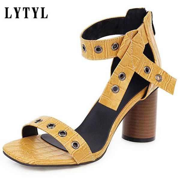 dress shoes 2021 arrival high heels women sandals zipper summer rivet party fashion ac-21, Black
dress shoes 2021 arrival high heels women sandals zipper summer rivet party fashion ac-21, Black