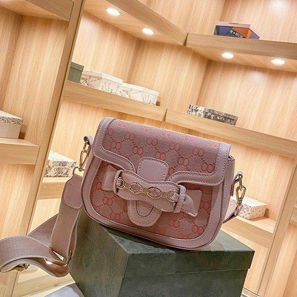 womens purses & handbags simple western style contrast women's bag new fashion one shoulder cross carry saddle
womens purses & handbags simple western style contrast women's bag new fashion one shoulder cross carry saddle