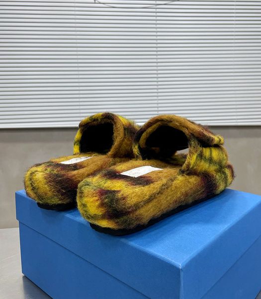 2022flat heel furry slippers women autumn winter new thick sole open toe flipflops outdoor comfortable leisure shoes, Black
2022flat heel furry slippers women autumn winter new thick sole open toe flipflops outdoor comfortable leisure shoes, Black