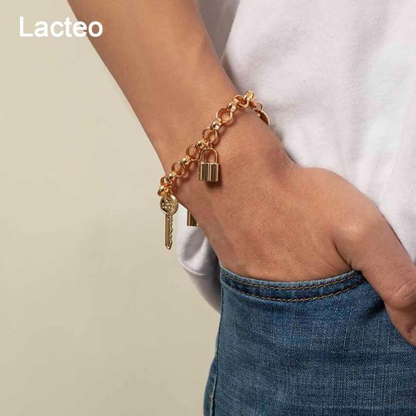 lacteo vintage lock key shape dangle bracelet for women 2021 fashion trendy cross chain charm jewelry accessories link,, Black
lacteo vintage lock key shape dangle bracelet for women 2021 fashion trendy cross chain charm jewelry accessories link,, Black