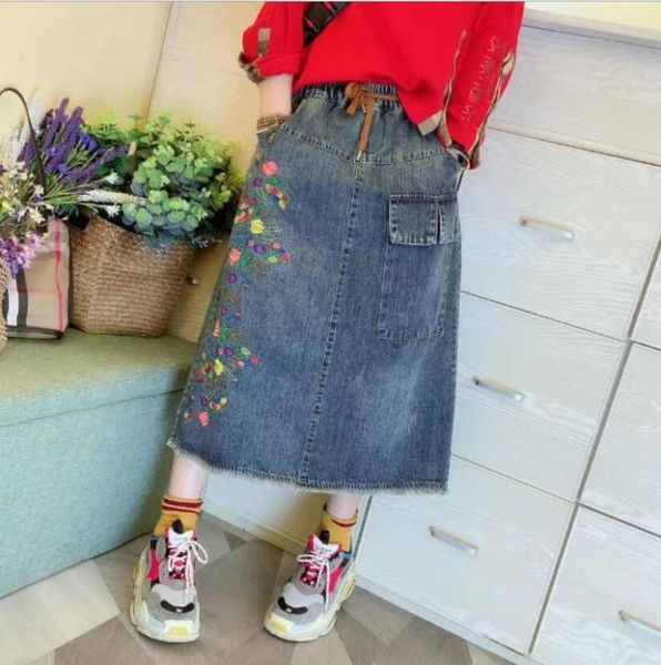 skirts 2021 spring vintage national style embroidery flowers denim women elastic waist drawstring jean skirt p2306, Black
skirts 2021 spring vintage national style embroidery flowers denim women elastic waist drawstring jean skirt p2306, Black