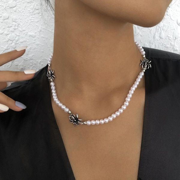 chokers tauam punk 2021 trendy beads night club pearl spider pendant necklace for women party jewelry, Golden;silver
chokers tauam punk 2021 trendy beads night club pearl spider pendant necklace for women party jewelry, Golden;silver