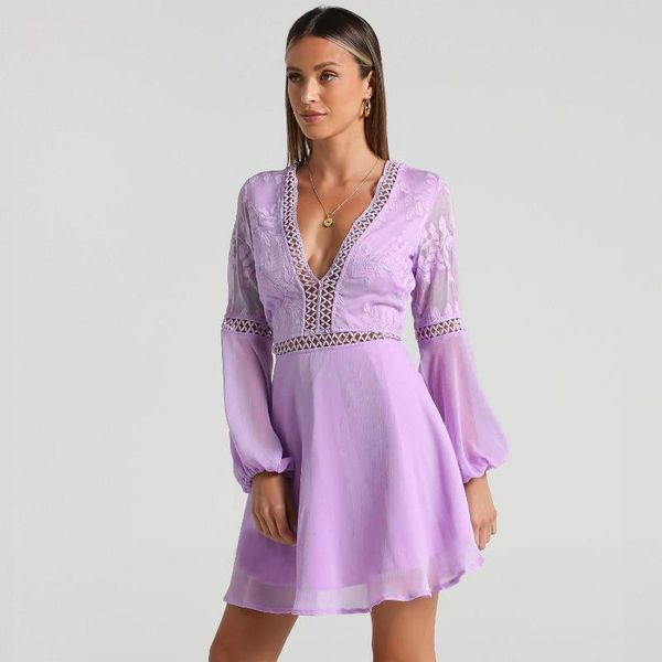 casual dresses v neck lace stitching halter fashion ladies dress long sleeve black backless medium waist women's, Black;gray
casual dresses v neck lace stitching halter fashion ladies dress long sleeve black backless medium waist women's, Black;gray