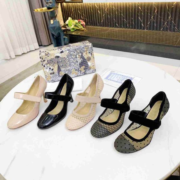 wholesale classic luxury designer mesh shallow mid-heel sandals solid color mesh lace velcro mary jane shoes size 35-42, Black
wholesale classic luxury designer mesh shallow mid-heel sandals solid color mesh lace velcro mary jane shoes size 35-42, Black